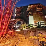 Chaleureux A Avec Vue Sur La Montagne Chalet Courchevel