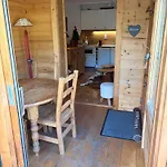 Chaleureux A Avec Vue Sur La Montagne Chalet
