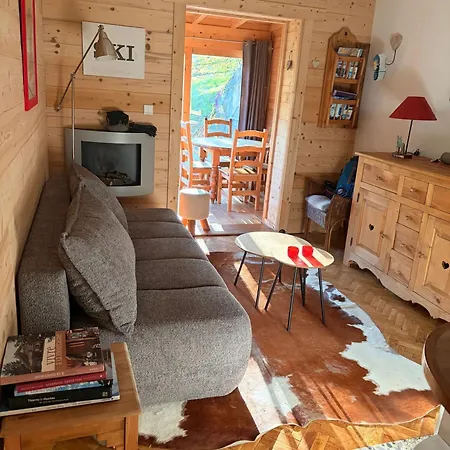 Chalet Chaleureux A Avec Vue Sur La Montagne *
