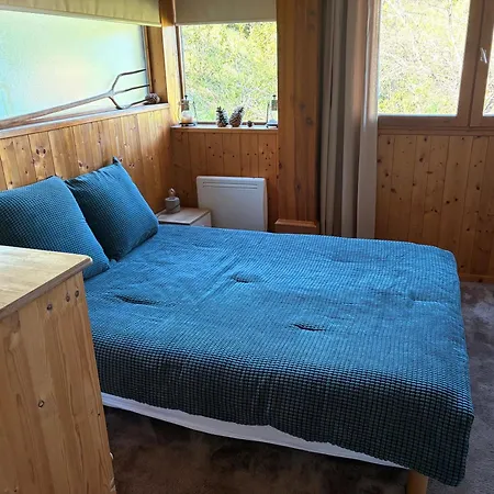 Chaleureux A Avec Vue Sur La Montagne