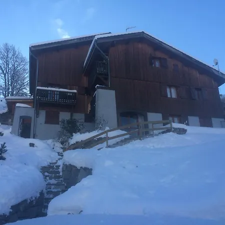 Chaleureux A Avec Vue Sur La Montagne Chalet
