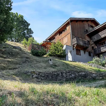 Chalet Chaleureux A Avec Vue Sur La Montagne