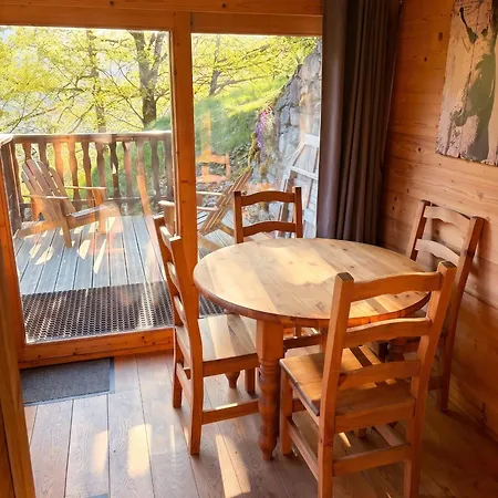 Chaleureux A Avec Vue Sur La Montagne Chalet