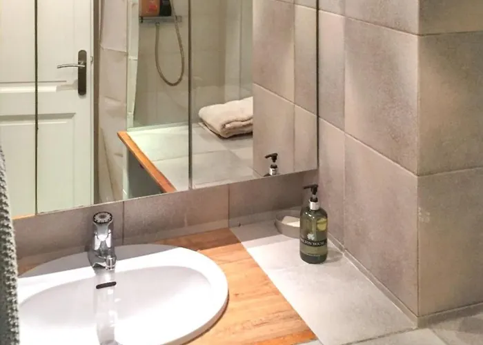 Chaleureux A Avec Vue Sur La Montagne شاليه كورشوفيل